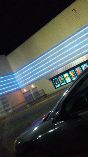 Movie Theater «Regal Cinemas Culver Ridge Plaza 16», reviews and photos, 2255 East Ridge Road, Irondequoit, NY 14622, USA