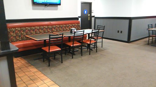 Pizza Restaurant «Round Table Pizza», reviews and photos, 10375 Folsom Blvd, Rancho Cordova, CA 95670, USA