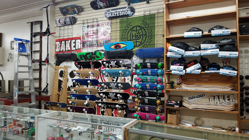 Bicycle Store «ADT Bike & Skate Shop (Arc De Triomphe Inc)», reviews and photos, 114-01 Jamaica Ave, Richmond Hill, NY 11418, USA