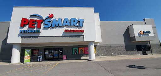 Pet Supply Store «PetSmart», reviews and photos, 11501 Metcalf Ave, Overland Park, KS 66210, USA