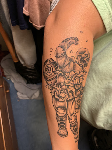 Tattoo Shop «Bad Azz Tattoo, LLC», reviews and photos, 105 Boston Rd, Edgewater, FL 32141, USA