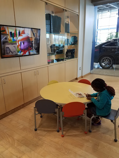 Mercedes Benz Dealer «Mercedes-Benz of Pleasanton», reviews and photos, 5885 Owens Dr, Pleasanton, CA 94588, USA