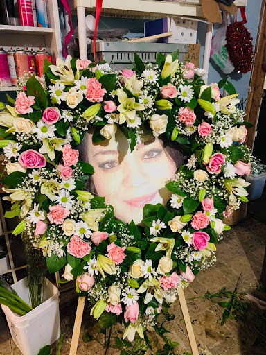 Florist «Floreria La Orquidea», reviews and photos, 510 S 1st St, Yakima, WA 98901, USA