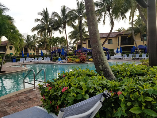 Indoor Lodging «Naples Bay Resort», reviews and photos, 1500 5th Ave S, Naples, FL 34102, USA