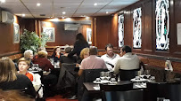 Atmosphère du Restaurant chinois Royal Lys d'Or (Les Cinq Saveurs) à Louvres - n°2