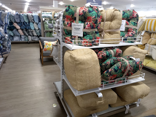 Shopping Mall «Framingham Mall Shopping Center», reviews and photos, 400 Cochituate Rd, Framingham, MA 01701, USA