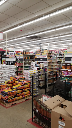 Home Improvement Store «Tractor Supply Co.», reviews and photos, 1424 W Main St Ext #1, Grove City, PA 16127, USA