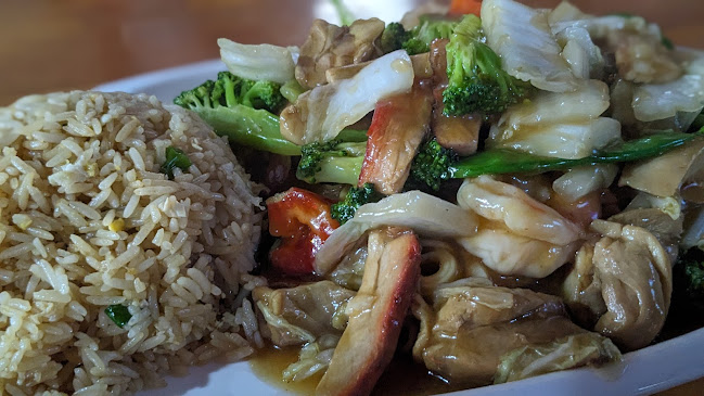 Jirón kennedy & Angelica Frey, Oxapampa 19230