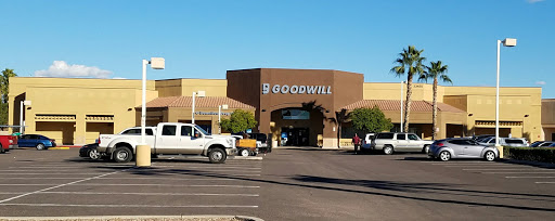 Donations Center «Pinnacle Peak Goodwill Retail Store & Donation Center», reviews and photos