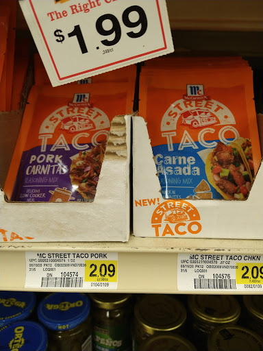 Grocery Store «Metropolis Big Johns Super Str», reviews and photos, 1200 E 5th St, Metropolis, IL 62960, USA