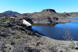 Embalse de la Cueva de las Niñas image