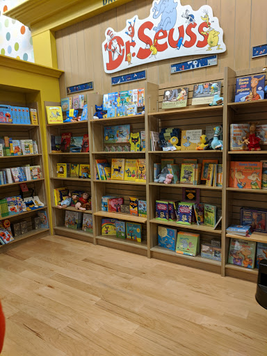 Book Store «Barnes & Noble», reviews and photos, 210 Andover St, Peabody, MA 01960, USA