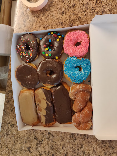 Donut Shop «Donut Day», reviews and photos, 18955 SW Tualatin Valley Hwy, Beaverton, OR 97006, USA