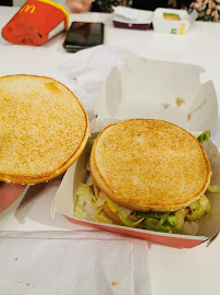 Cheeseburger du Restauration rapide McDonald's à Bréal-sous-Montfort - n°8