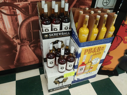 Liquor Store «Hunter Station Liquors», reviews and photos, 236 Hunter Station Rd, Sellersburg, IN 47172, USA