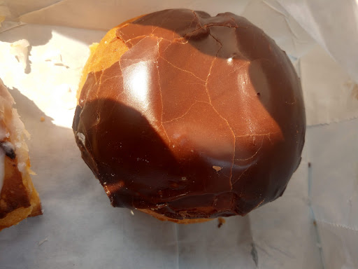 Donut Shop «Sierra Doughnut», reviews and photos, 3837 E Sierra Madre Blvd, Pasadena, CA 91107, USA