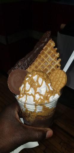 Ice Cream Shop «Babes Ice Cream & Dessert», reviews and photos, 2264 S Kinnickinnic Ave, Milwaukee, WI 53207, USA