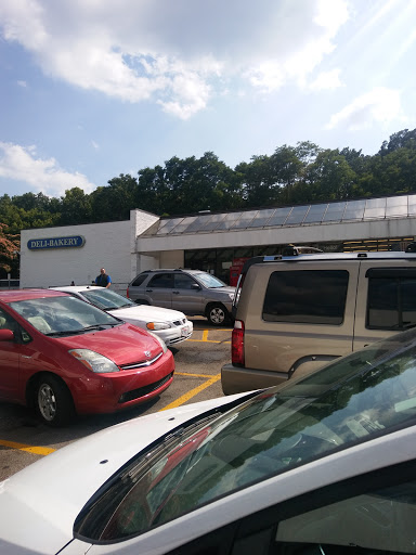 Grocery Store «Kroger», reviews and photos, 1555 Wayne Ave, Dayton, OH 45410, USA