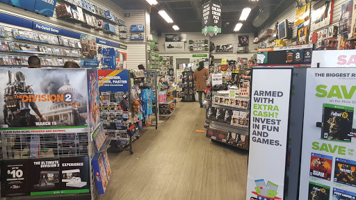 Video Game Store «GameStop», reviews and photos, 1867 Southfield Rd, Lincoln Park, MI 48146, USA