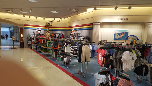 Department Store «Von Maur», reviews and photos, 37700 W 6 Mile Rd, Livonia, MI 48152, USA