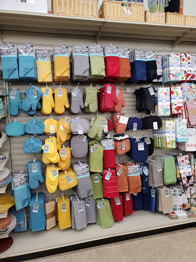 Home Goods Store «Christmas Tree Shops», reviews and photos, 1100-1300 N Galleria Dr, Middletown, NY 10941, USA