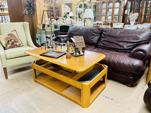 Consignment Shop «Refabulous Furnishings», reviews and photos, 2231 Vestal Pkwy W, Vestal, NY 13850, USA
