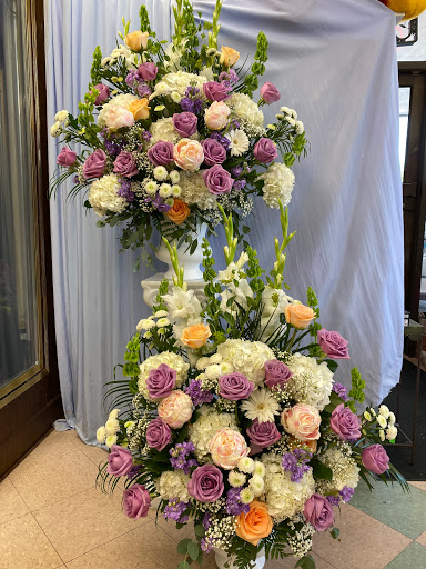 Florist «Morton Grove Florist», reviews and photos, 5741 Dempster St, Morton Grove, IL 60053, USA