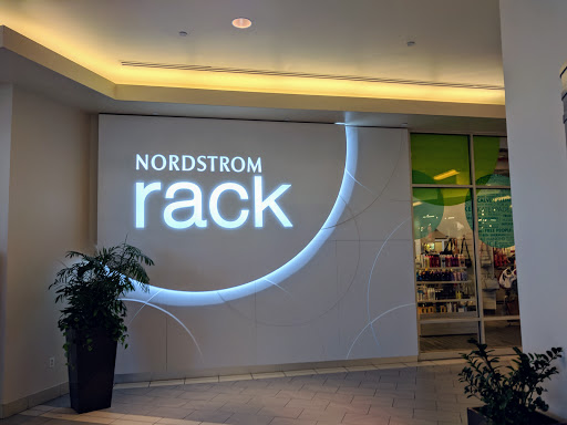 Department Store «Nordstrom Rack Skyview Center», reviews and photos, 4024 College Point Blvd, Flushing, NY 11354, USA