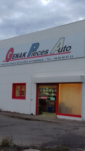 Magasin de pièces de rechange automobiles Genak Pièces Auto Bollène