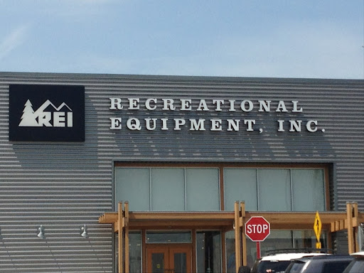 Camping Store «REI», reviews and photos, 2200 Bergen Town Center, Paramus, NJ 07652, USA