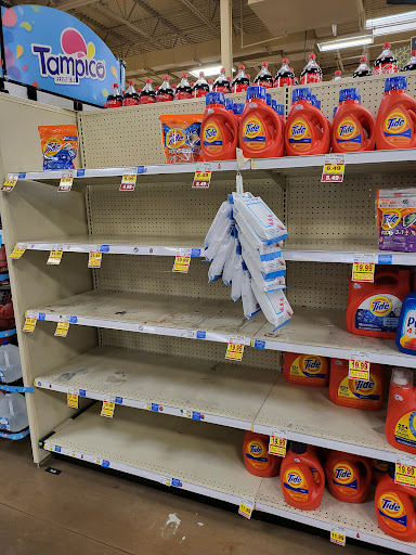 Shopping Mall «Poplar Plaza Shopping Center», reviews and photos, 3440 Poplar Ave, Memphis, TN 38111, USA