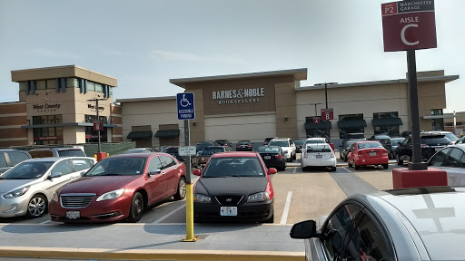 Shopping Mall «West County Center», reviews and photos, 80 W County Center Dr, Des Peres, MO 63131, USA