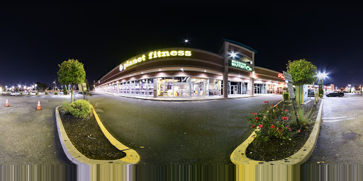 Gym «Planet Fitness», reviews and photos, 1040 S Broadway, Hicksville, NY 11801, USA