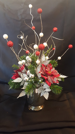 Florist «Shananne Cain Florist Inc», reviews and photos, 123 N Central Ave, Umatilla, FL 32784, USA