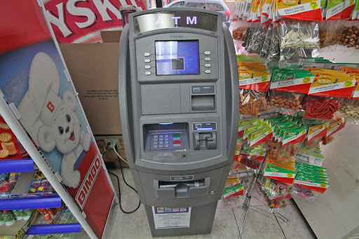 Liquor Store «Buy Low Liquor Store», reviews and photos, 3360 W Montrose Ave, Chicago, IL 60618, USA