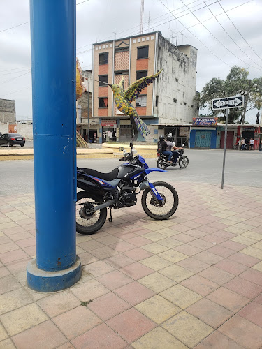 Comentarios y opiniones de Monumento Colibrí Y Flor