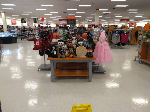 Department Store «T.J. Maxx», reviews and photos, 1455 Semoran Blvd, Casselberry, FL 32707, USA