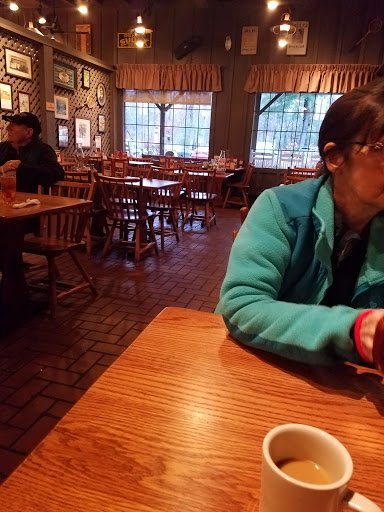 American Restaurant «Cracker Barrel Old Country Store», reviews and photos, 1795 Andover St, Tewksbury, MA 01876, USA