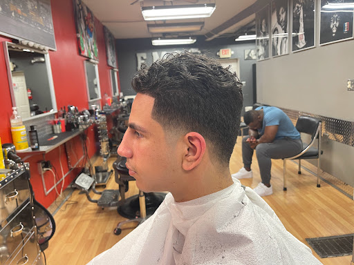 Barber Shop «Famous Cut Barber Shop», reviews and photos, 12704 Western Ave, Blue Island, IL 60406, USA