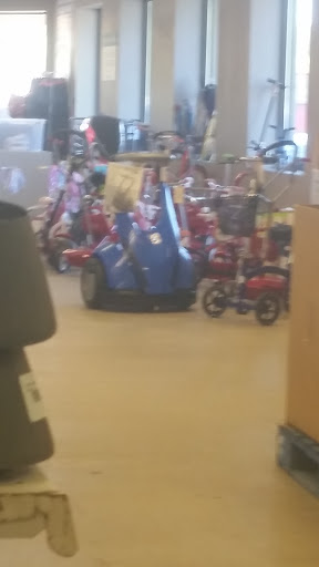 Discount Store «Bargain Hunt», reviews and photos, 250 John W Morrow Jr Pkwy #100, Gainesville, GA 30501, USA