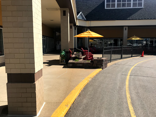 Outlet Mall «Tanger Outlet Tilton», reviews and photos, 120 Laconia Rd, Tilton, NH 03276, USA