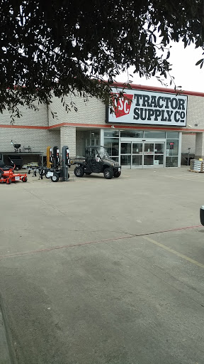 Home Improvement Store «Tractor Supply Co.», reviews and photos, 3350 N Central Expy, McKinney, TX 75071, USA