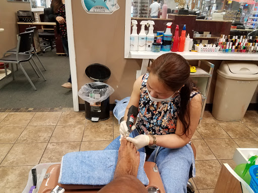 Shopping Mall «New Landing Mall», reviews and photos, Troost Ave & E Meyer Blvd, Kansas City, MO 64131, USA