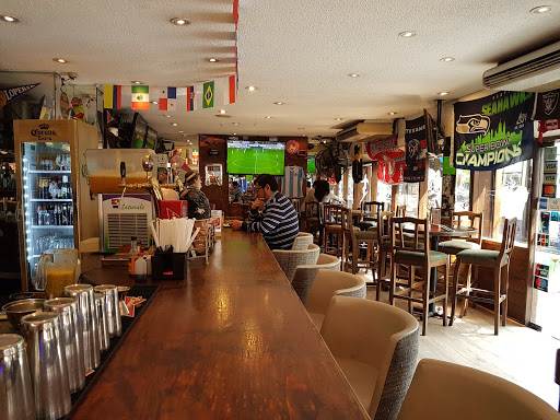 Bars ecuadorian bars Lima