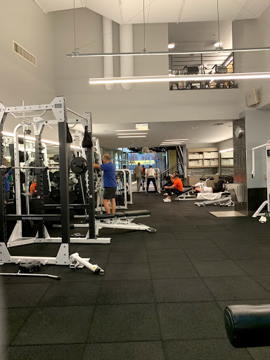 Gym «Equinox», reviews and photos, 201 Santa Monica Blvd, Santa Monica, CA 90401, USA