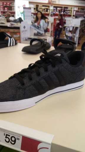 Shoe Store «Famous Footwear», reviews and photos, 2145 Bronze Star Dr, Woodland, CA 95776, USA