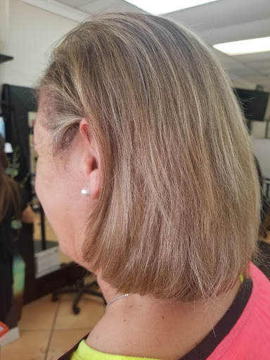 Hair Salon «Great Looks Hair Spa», reviews and photos, 5056 N Dixie Hwy, Oakland Park, FL 33334, USA