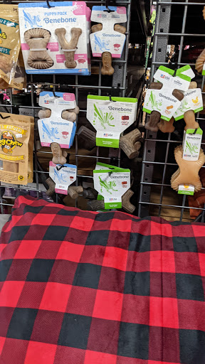 Pet Store «Hollywood Feed - Collierville, TN - Collierville», reviews and photos, 3615 S Houston Levee Rd, Collierville, TN 38017, USA