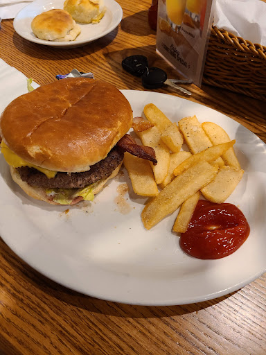 American Restaurant «Cracker Barrel Old Country Store», reviews and photos, 275 Brenton Way, Shepherdsville, KY 40165, USA