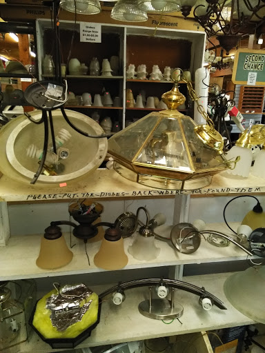 Building Materials Store «Second Chance Building Materials Center - Nampa», reviews and photos, 204 3rd Ave S, Nampa, ID 83651, USA